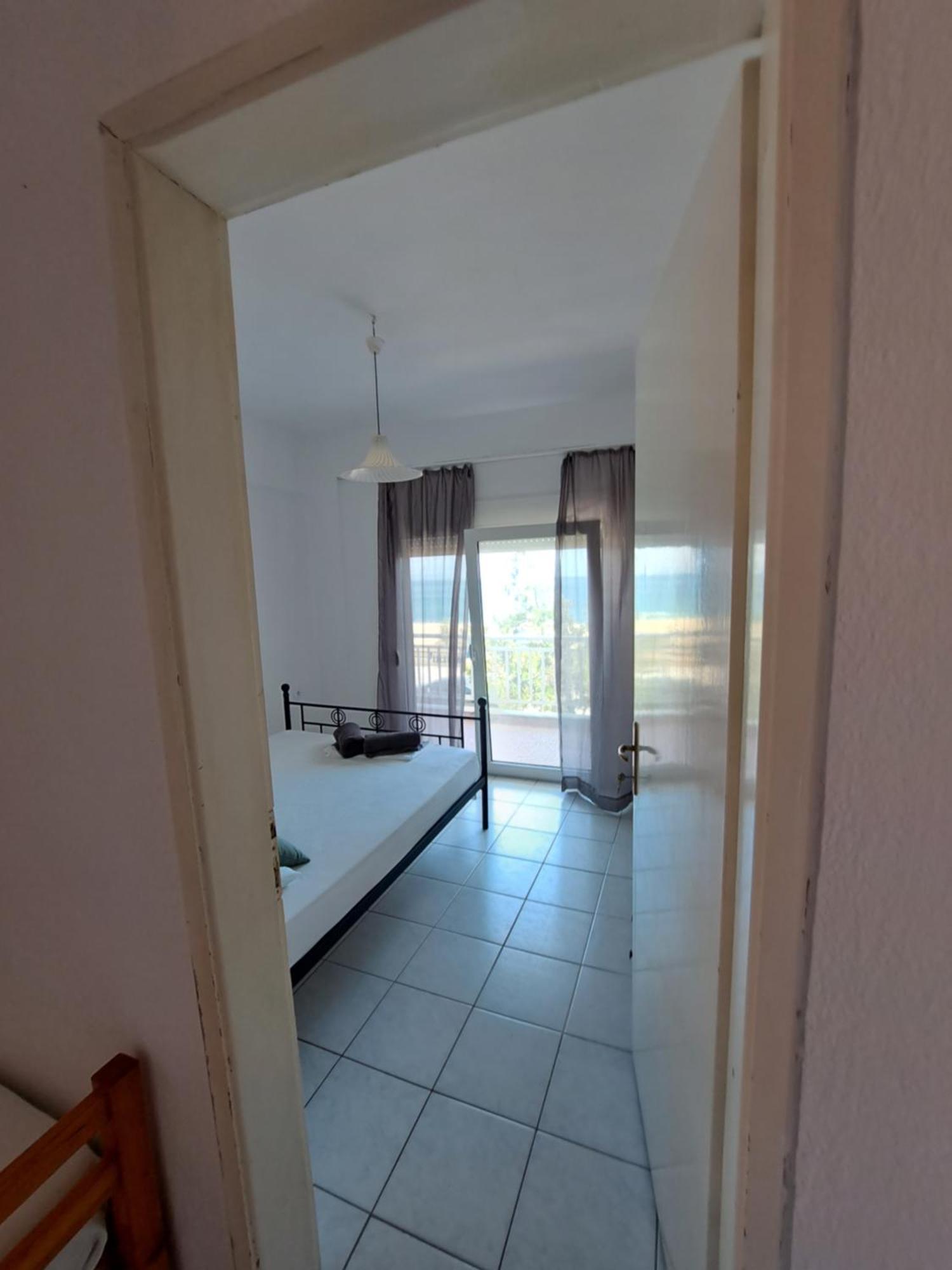 Blue Horizon Apartment Vrasná Esterno foto